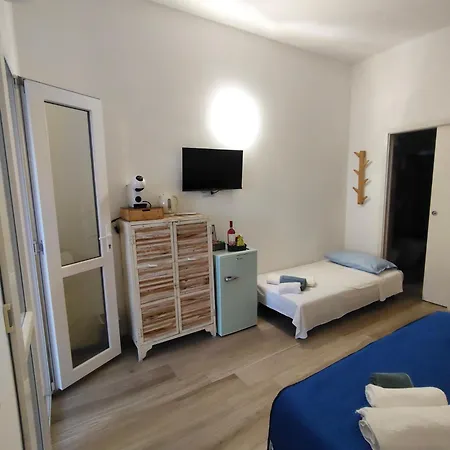 Bilocale Fronte Baia *